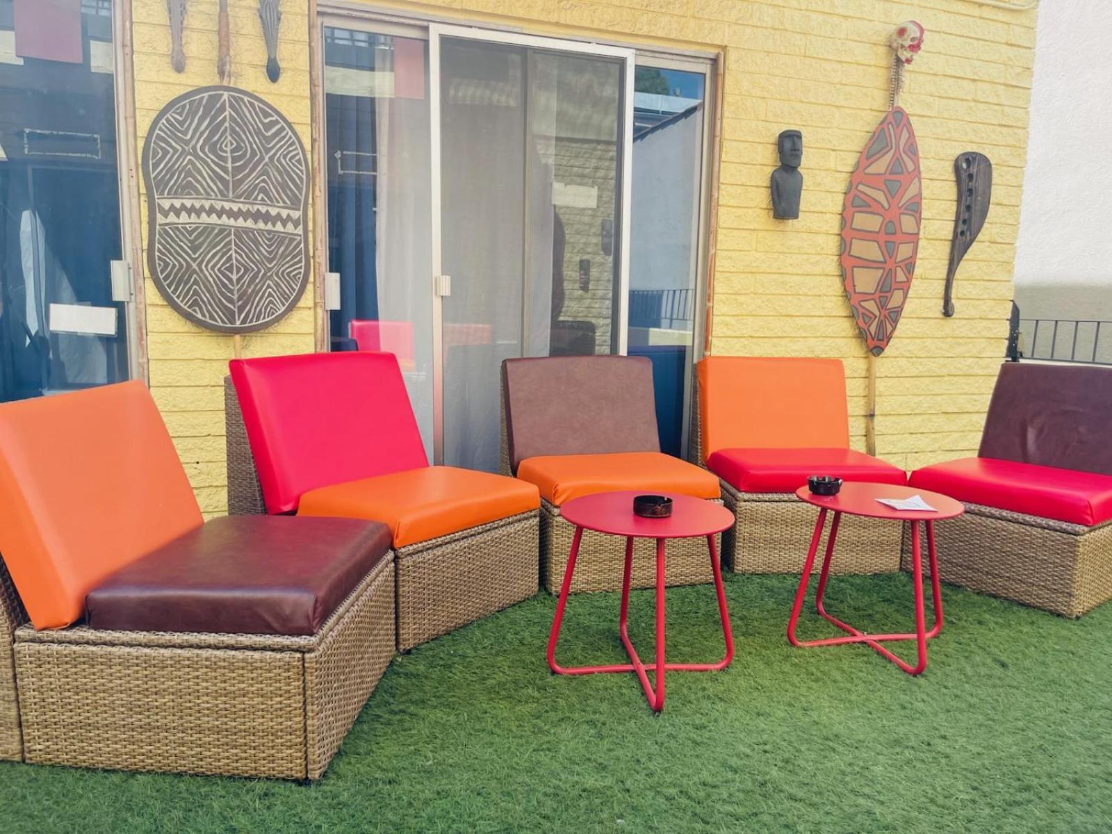 Banana Bungalow West Hollywood Hotel & Hostel - Los Angeles — Photos 1
